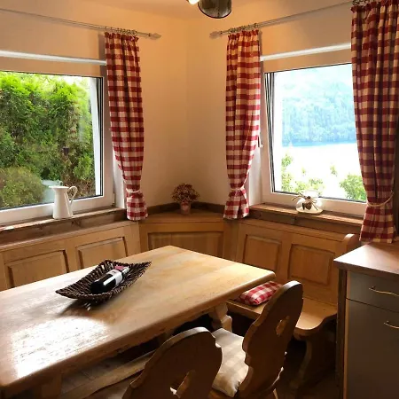 Seealm Vakantiehuis Döbriach